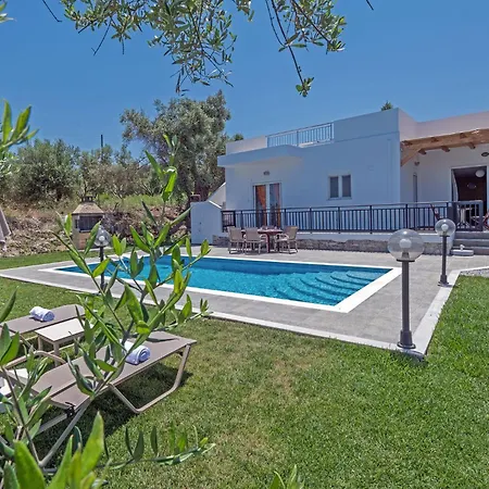 Guinevere-with Private Pool * Pangalochori